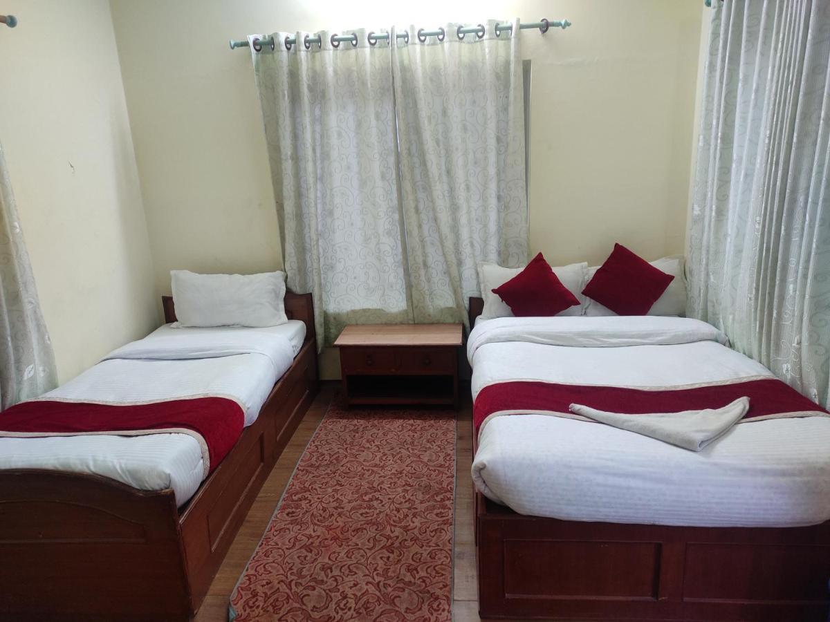 Hotel Snow Leopard Ποκάρα Εξωτερικό φωτογραφία