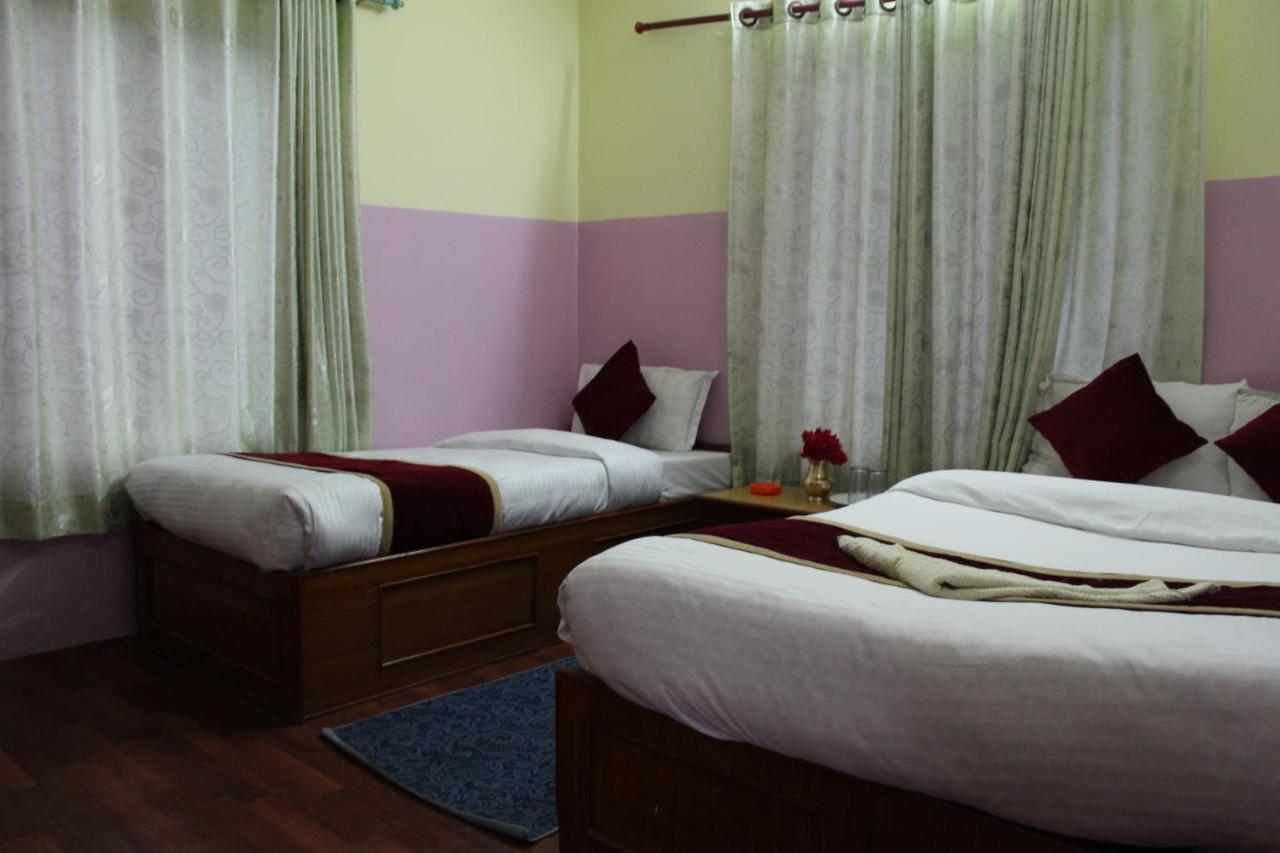 Hotel Snow Leopard Ποκάρα Εξωτερικό φωτογραφία